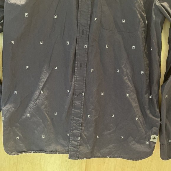 Tavik modern beach Culture blue button up shirt Top men’s Large - Picture 4 of 6